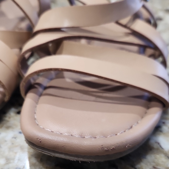 Old Navy Tan Sandals - Picture 5 of 6